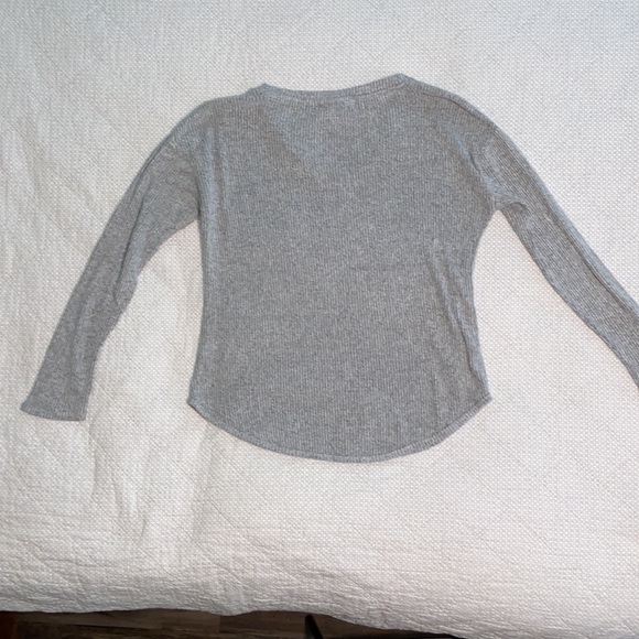 No Frills Los Angeles Ribbed V-Neck Sweater Small - Picture 4 of 4